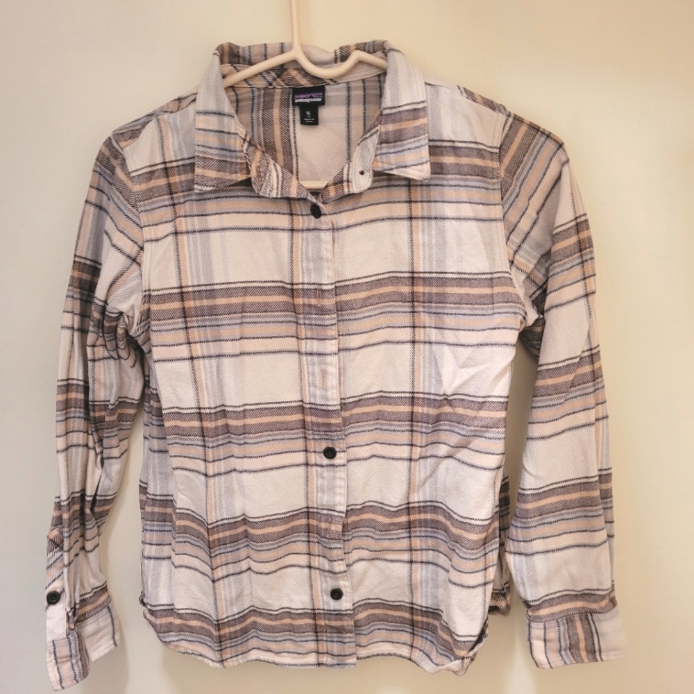 Girls Patagonia Flannel.